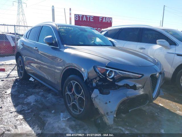  Salvage Alfa Romeo Stelvio