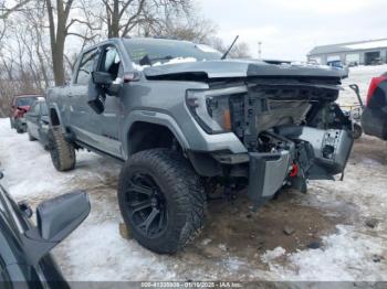  Salvage General Motors Sierra 2500HD