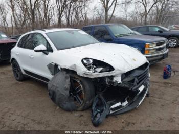  Salvage Porsche Macan