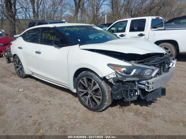  Salvage Nissan Maxima