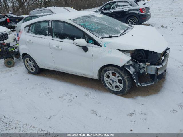  Salvage Ford Fiesta