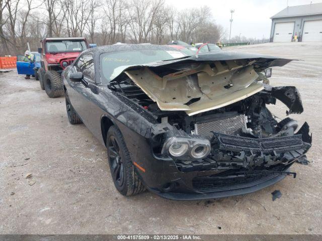  Salvage Dodge Challenger