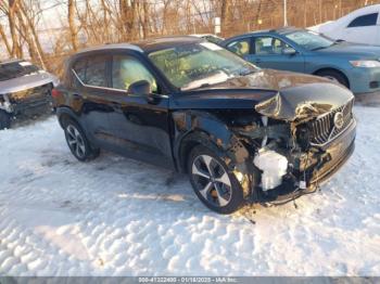  Salvage Volvo XC40