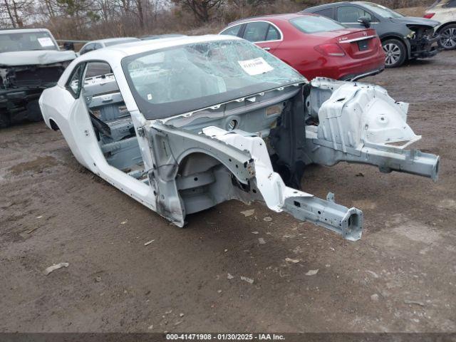  Salvage Dodge Challenger