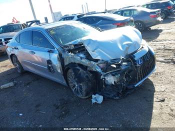  Salvage Lexus Es