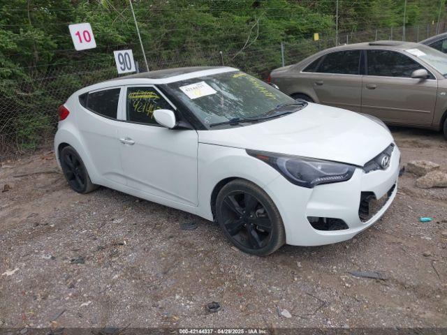  Salvage Hyundai VELOSTER