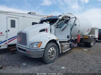  Salvage Kenworth T3 Series