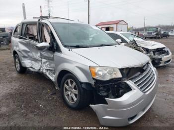  Salvage Chrysler Town & Country