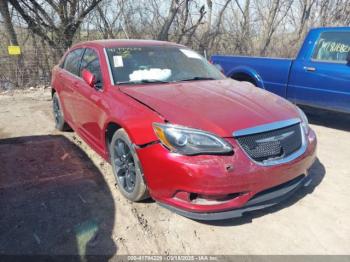  Salvage Chrysler 200