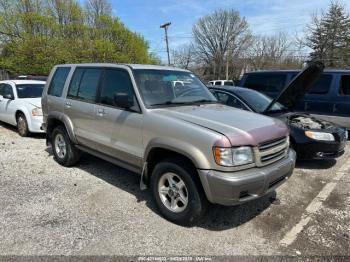  Salvage Isuzu Trooper