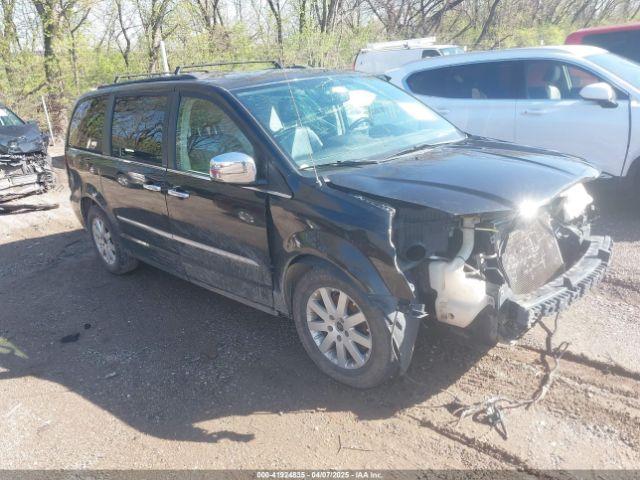 Salvage Chrysler Town & Country