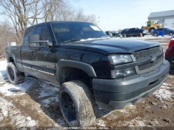  Salvage Chevrolet Silverado 2500