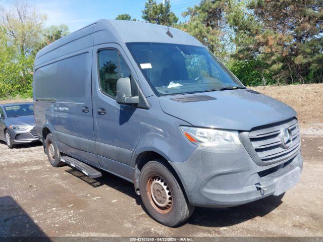  Salvage Mercedes-Benz Sprinter 2500