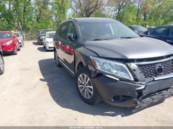  Salvage Nissan Pathfinder