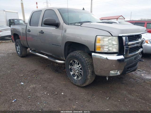  Salvage Chevrolet Silverado 2500