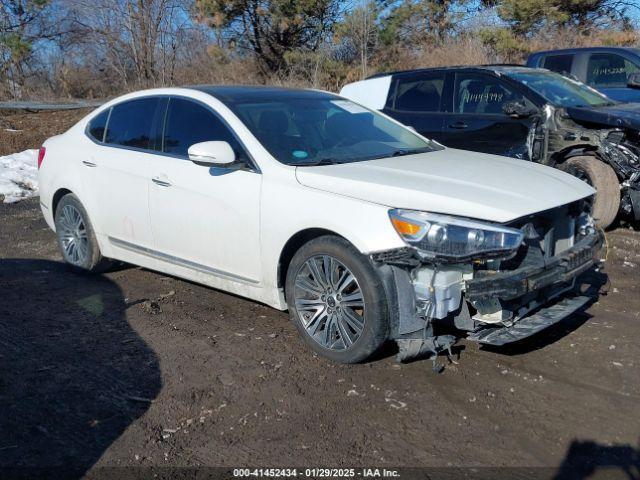  Salvage Kia Cadenza