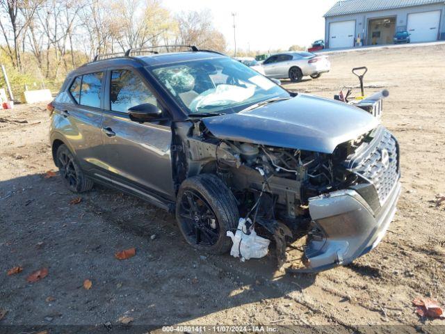  Salvage Nissan Kicks