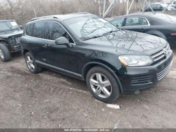  Salvage Volkswagen Touareg