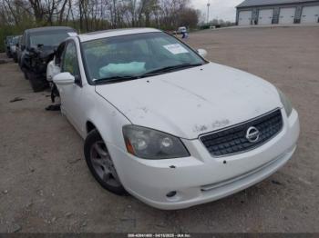  Salvage Nissan Altima