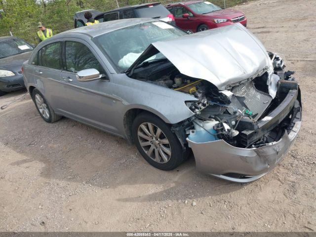  Salvage Chrysler 200