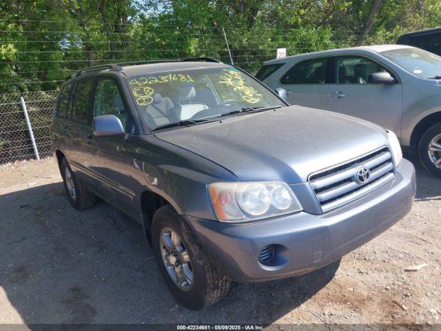  Salvage Toyota Highlander