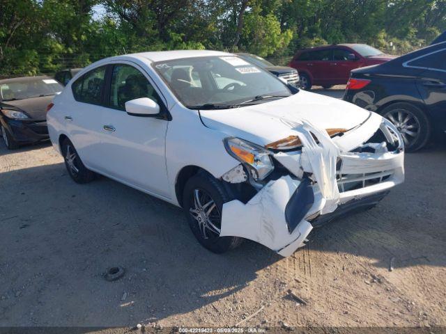  Salvage Nissan Versa