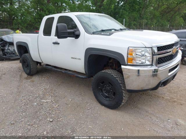  Salvage Chevrolet Silverado 2500