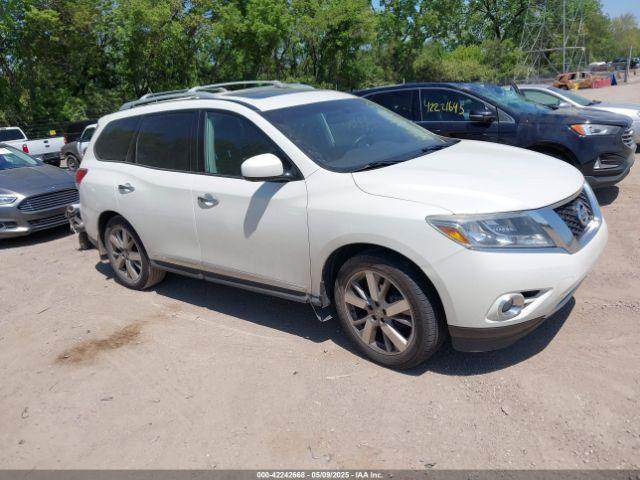  Salvage Nissan Pathfinder