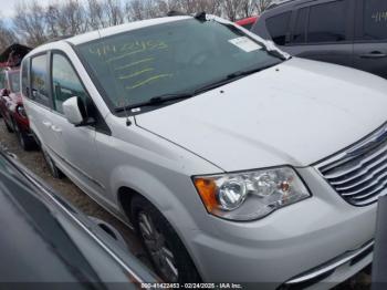  Salvage Chrysler Town & Country