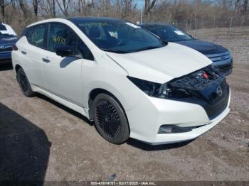  Salvage Nissan LEAF