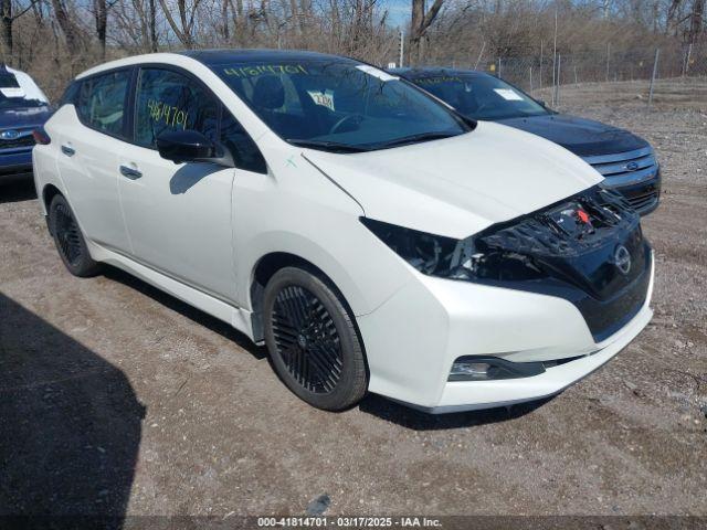  Salvage Nissan LEAF