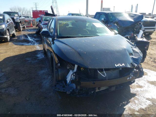  Salvage Kia K4