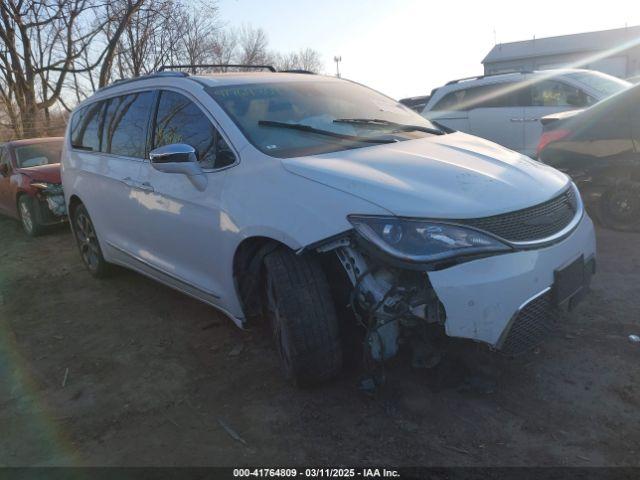  Salvage Chrysler Pacifica