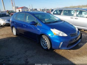  Salvage Toyota Prius v
