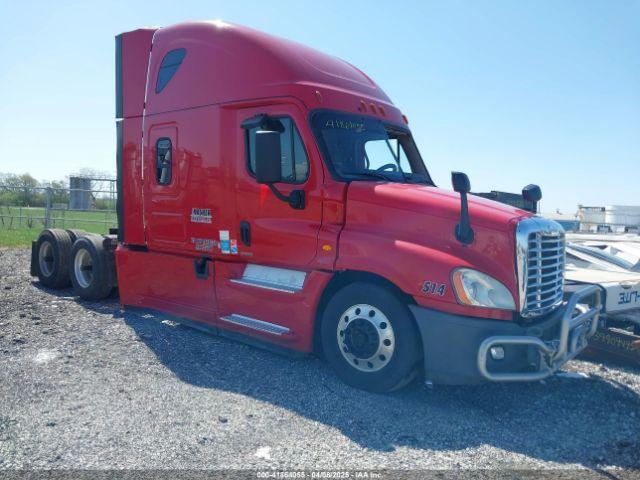  Salvage Freightliner Cascadia 125