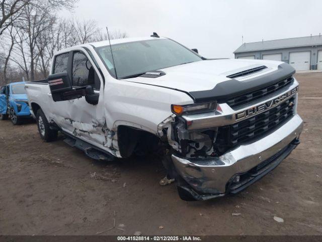 Salvage Chevrolet Silverado 2500