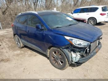  Salvage Hyundai TUCSON