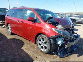  Salvage Toyota Sienna