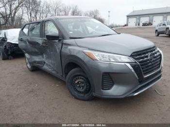  Salvage Nissan Kicks