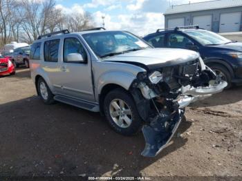  Salvage Nissan Pathfinder