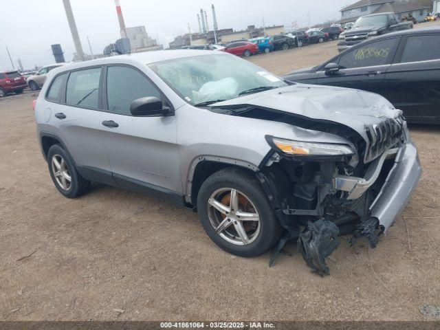  Salvage Jeep Cherokee