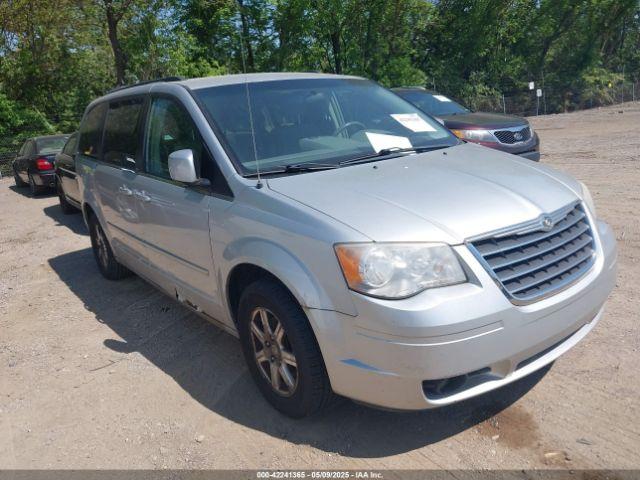  Salvage Chrysler Town & Country