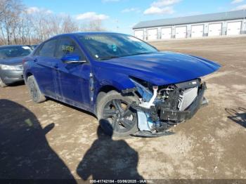  Salvage Hyundai ELANTRA