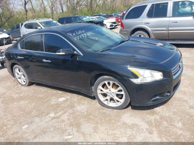  Salvage Nissan Maxima