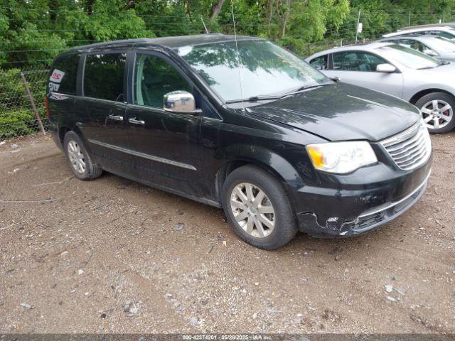  Salvage Chrysler Town & Country