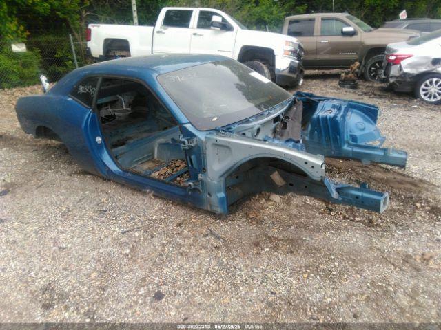  Salvage Dodge Challenger