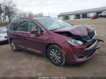  Salvage Chrysler Pacifica