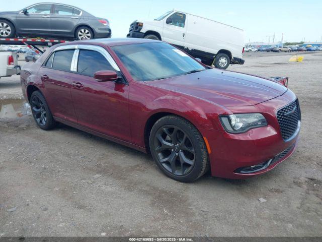  Salvage Chrysler 300
