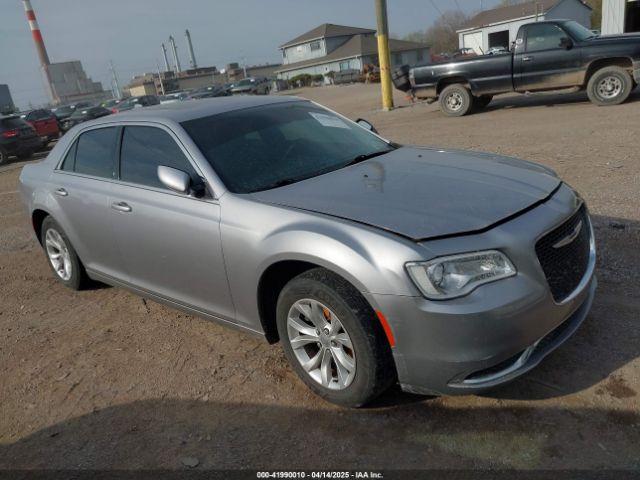  Salvage Chrysler 300