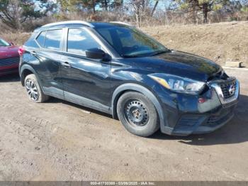  Salvage Nissan Kicks